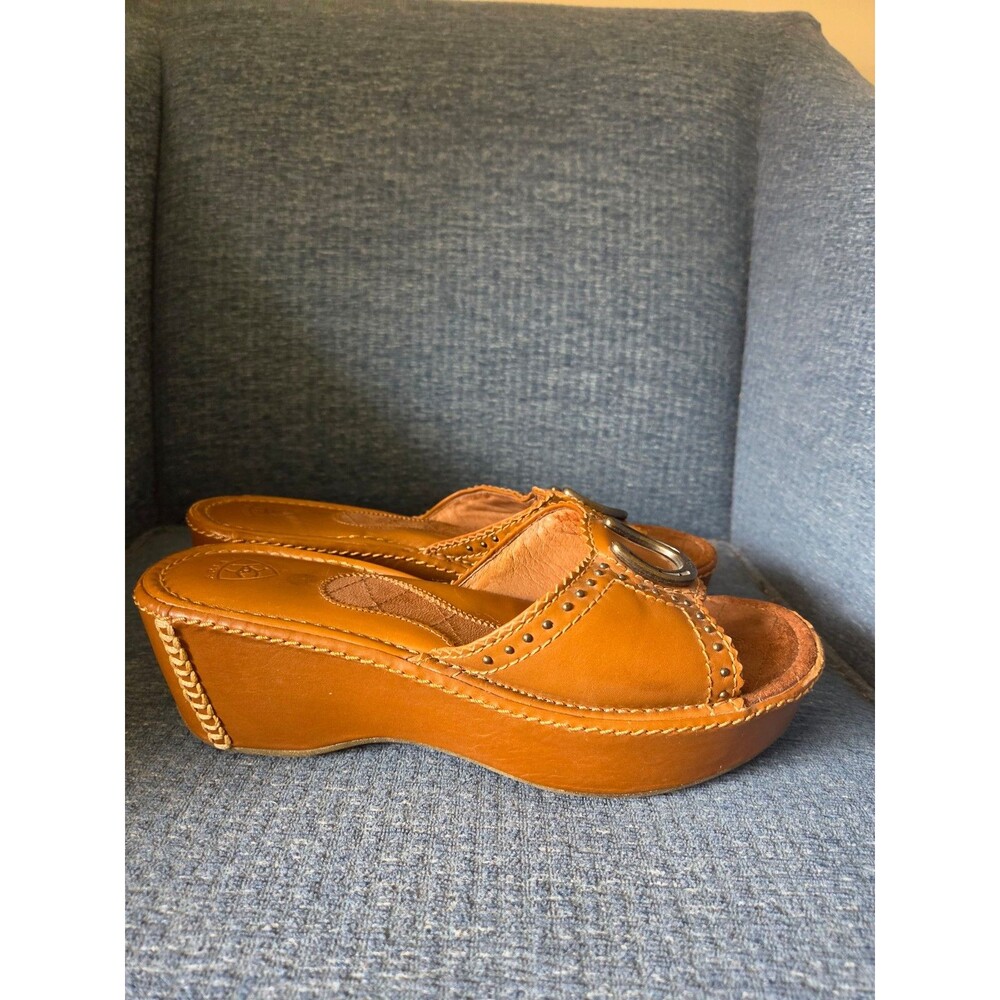 Ariat Women's Brown Leather Horseshoe Wedge Sandals w/ Stud Edging Size 9 - Picture 11 of 11